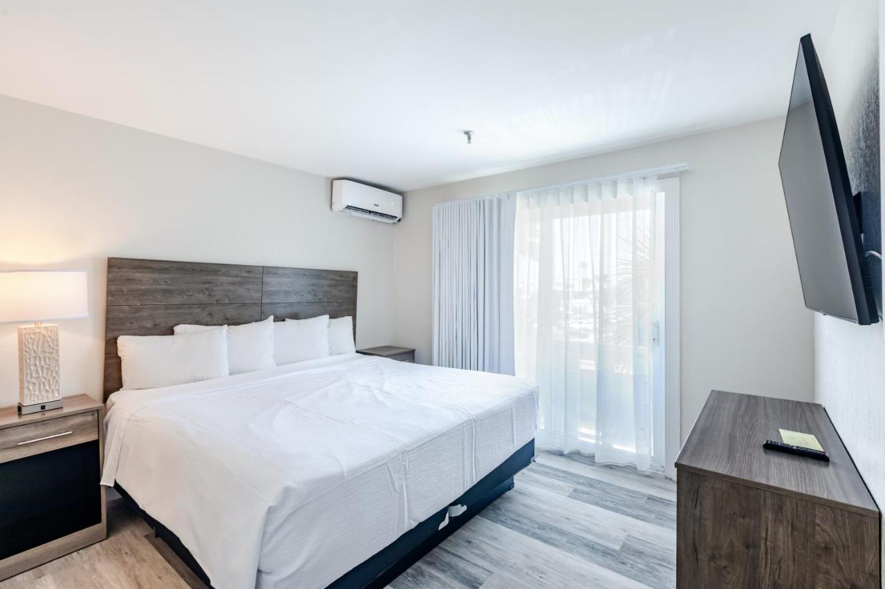 Grand Shores West เรดดิงตันชอร์ ภายนอก รูปภาพ